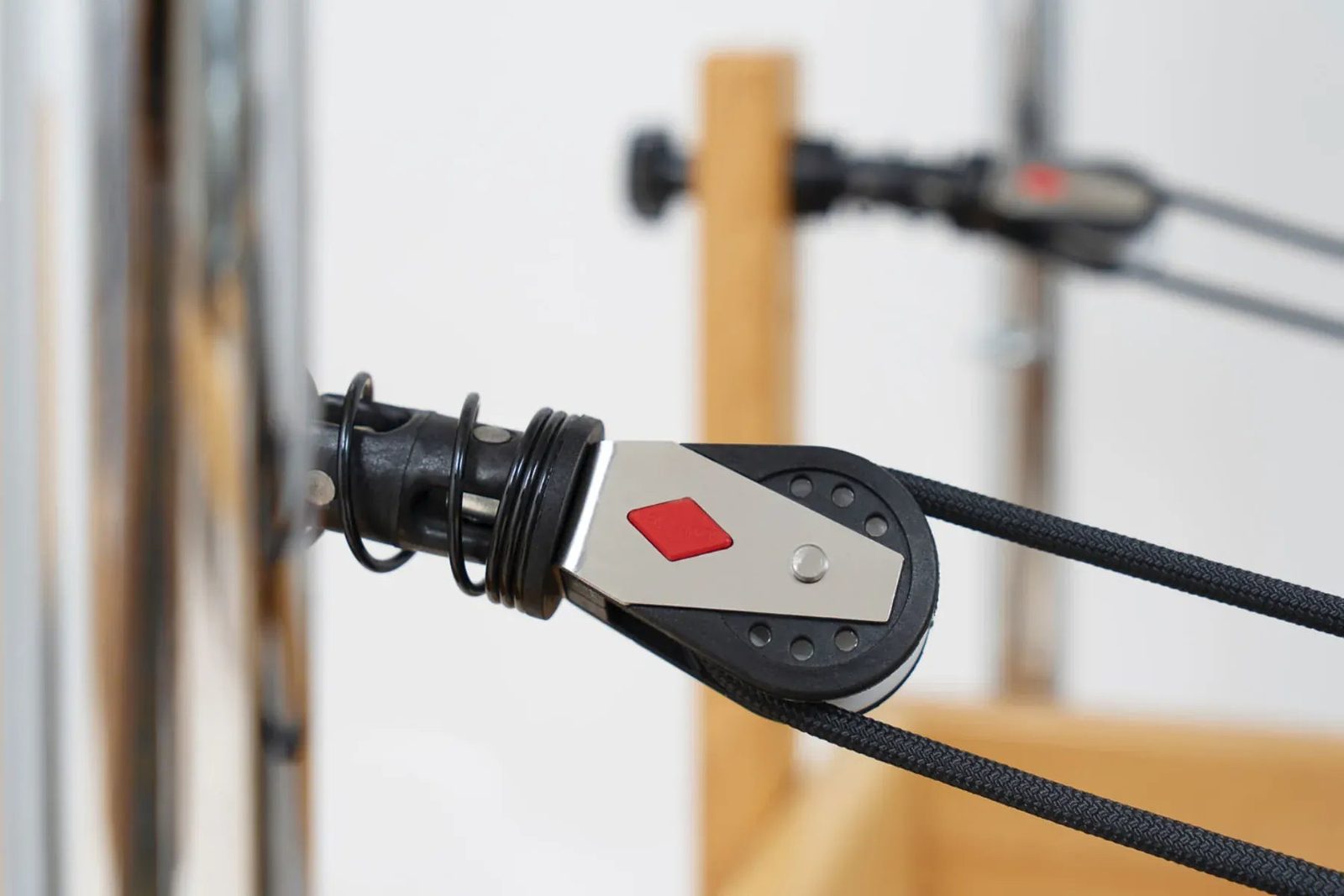 Cable and pulley system